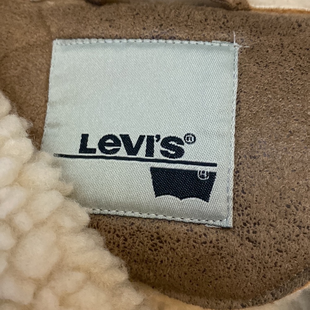 Levi’s jacket - Picture 2 of 5